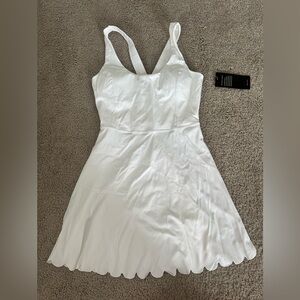 Elegant White Sleeveless Dress